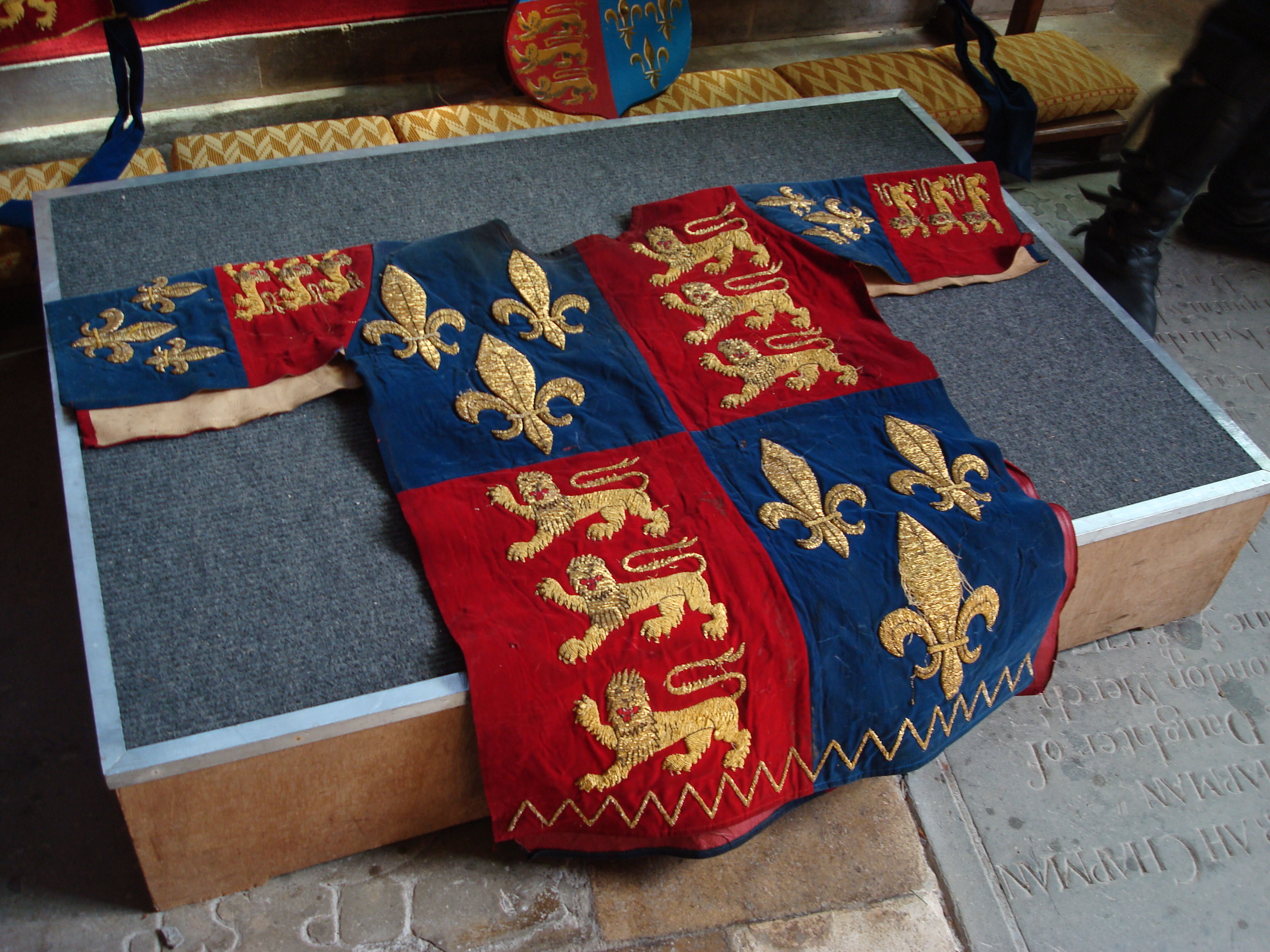 Image of K - Clarences Surcoat