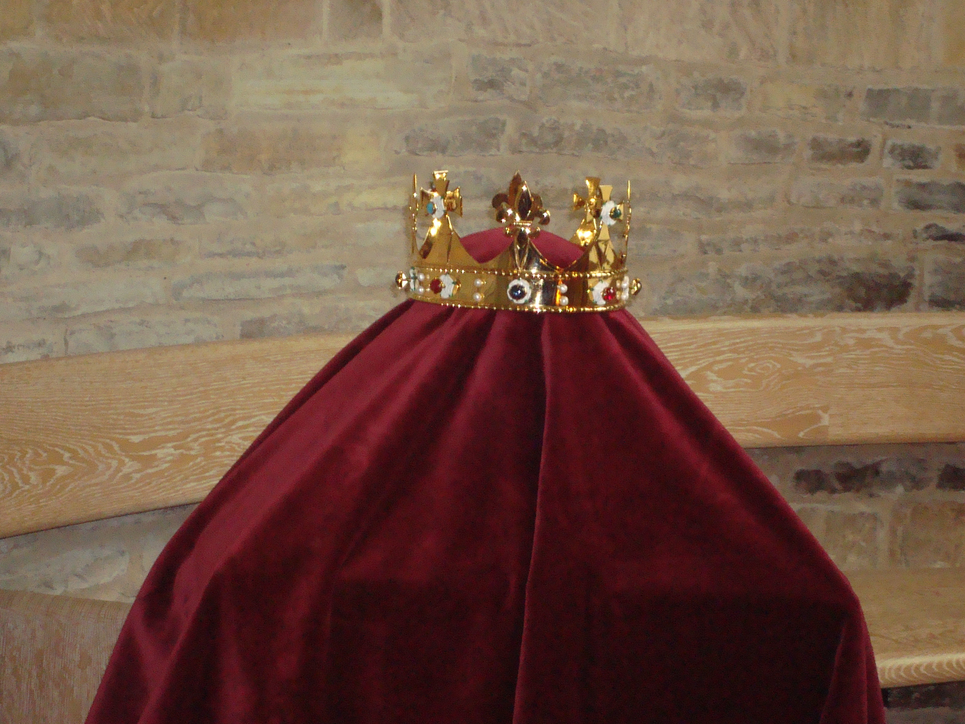 Image of Y - Richards Funeral Crown