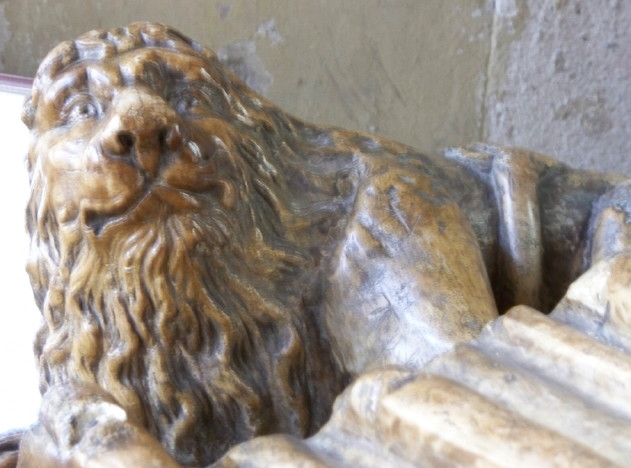 Image of De La Pole Lion